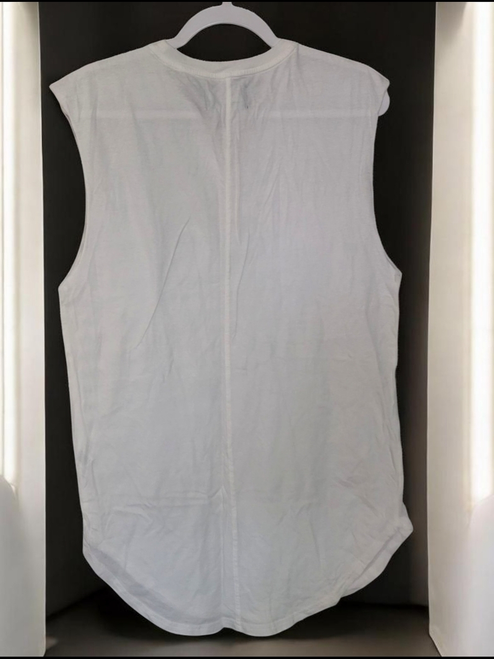 PacSun White Muscle Tank Top - Picture 2 of 4